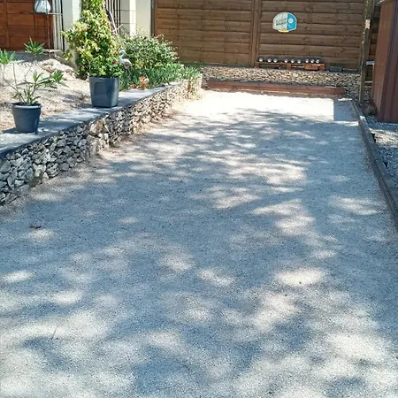 Les Coronilles 보케르