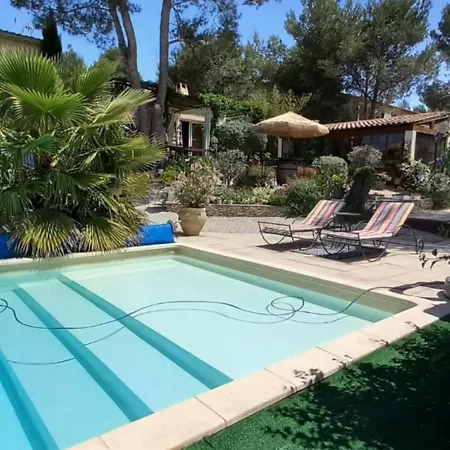 Les Coronilles Bed & Breakfast Beaucaire (Gard)
