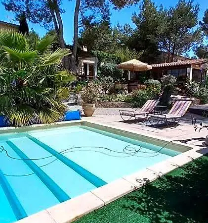 Les Coronilles 4*