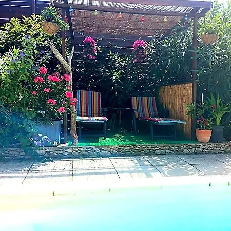 Les Coronilles B&B