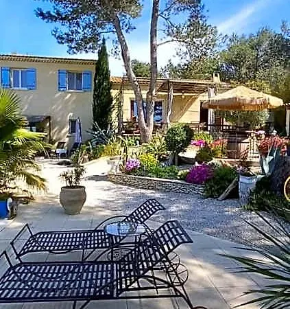 Les Coronilles B&B